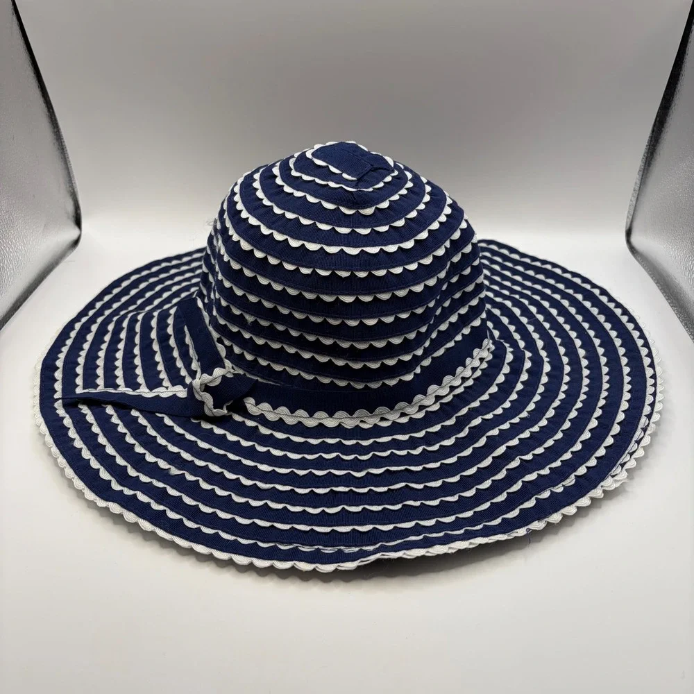 Charming Charlie Nautical Chic Blue White Scalloped Lace Wide Brim Sun Hat NWT